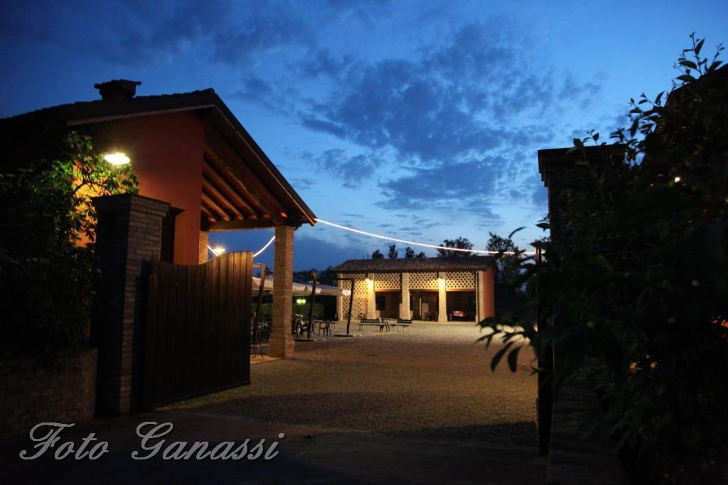 Agriturismo Corte Dei Landi Cade Экстерьер фото